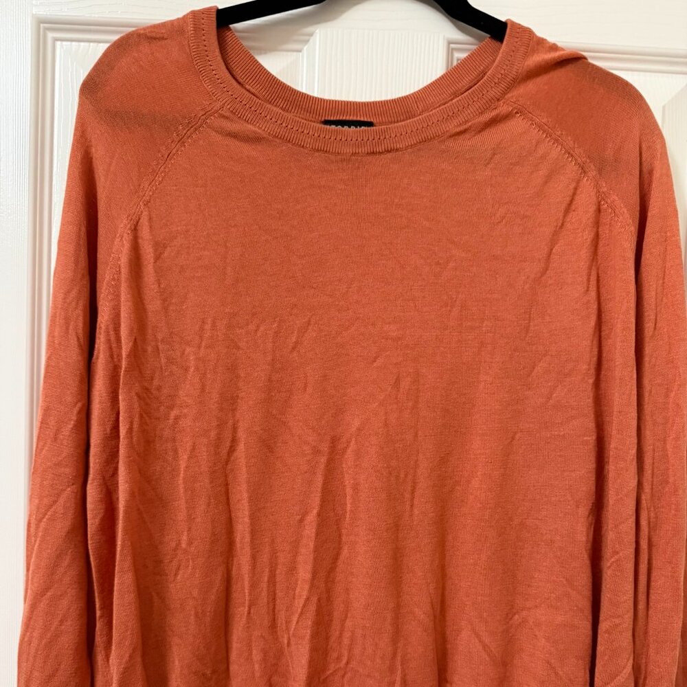 Light weight sweater